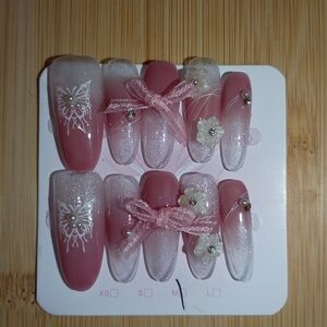 Butterfly 🦋 Pink and White 3D Flowers Press-On Oval Nails